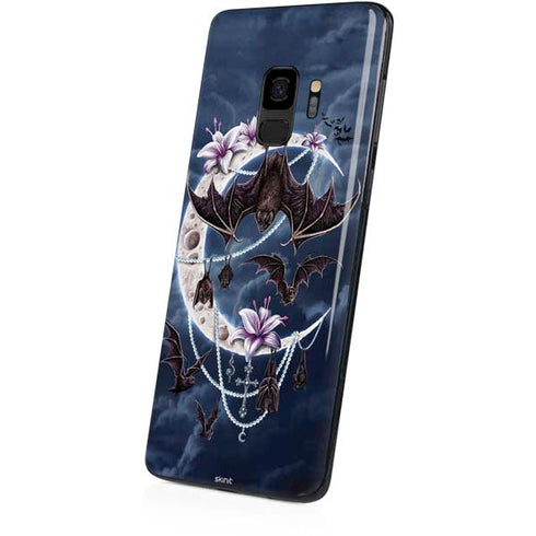 Gothic Moon with Bats and Flowers by Sarah Richter Galaxy S9 Skin